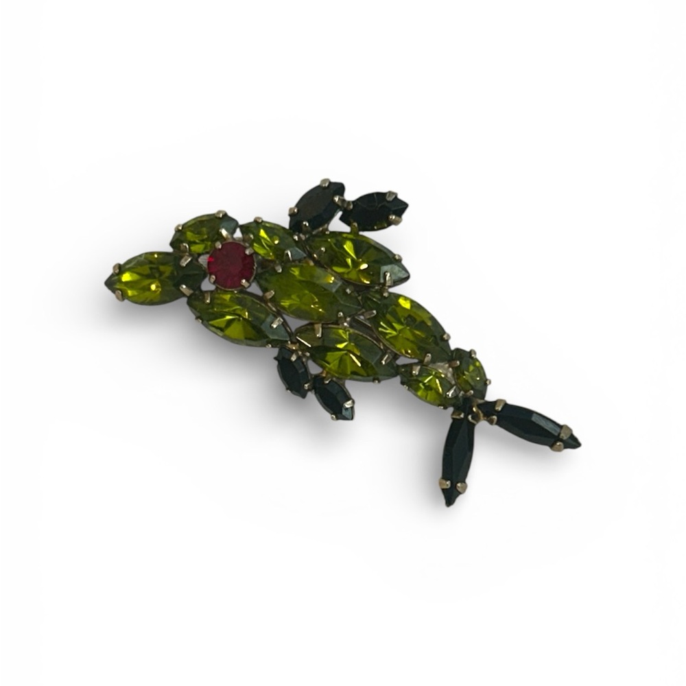 Vintage 1950s Olivine Green Prong Set Rhinestone Fish Brooch Pin